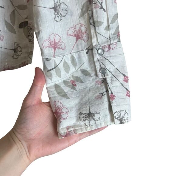Nevada floral 100% cotton button down blouse - Picture 7 of 8